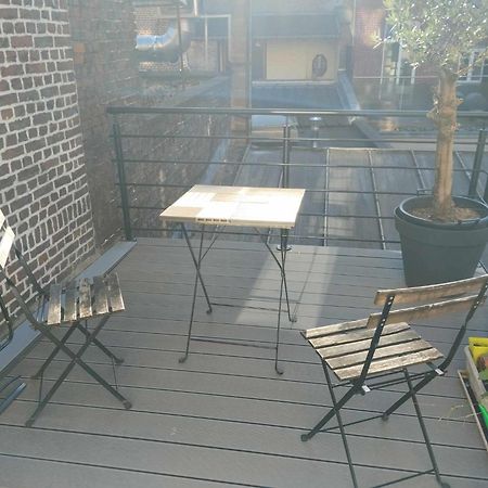 Appartement T2 Sur La Place Du Marche De Wazemmes Lille Dış mekan fotoğraf
